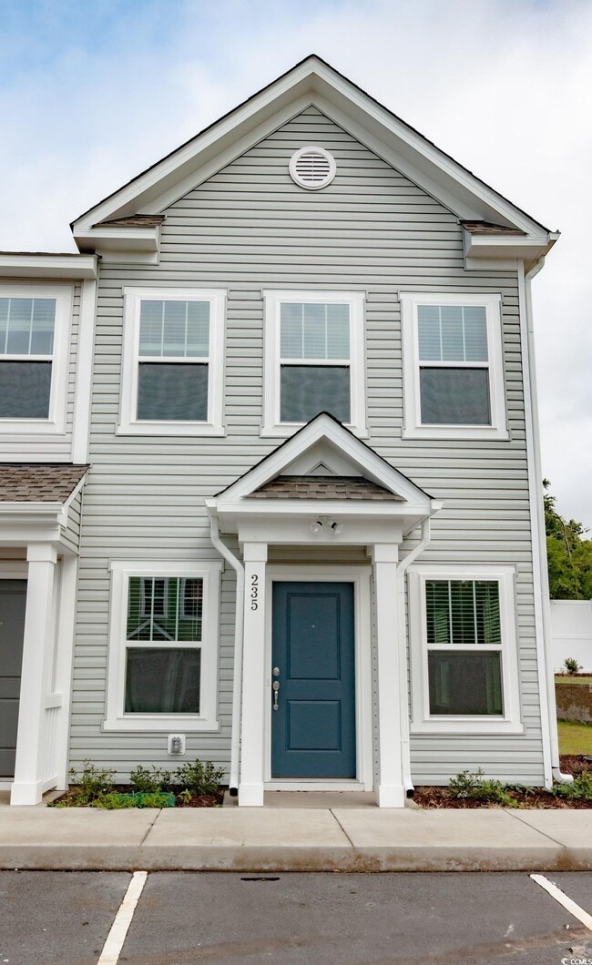 Photo - 235 Crescent Wy