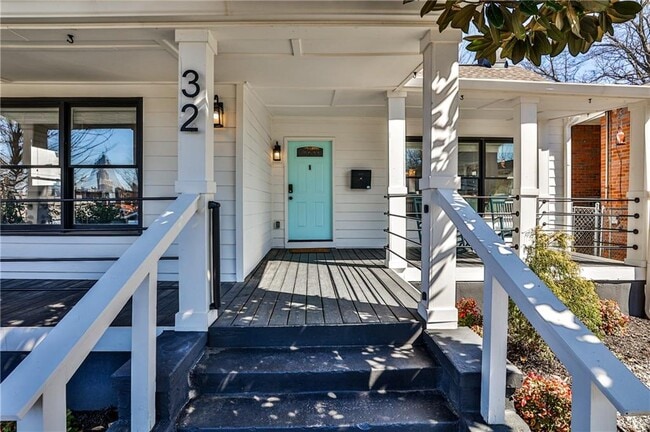 Photo - 32 Howell St SE