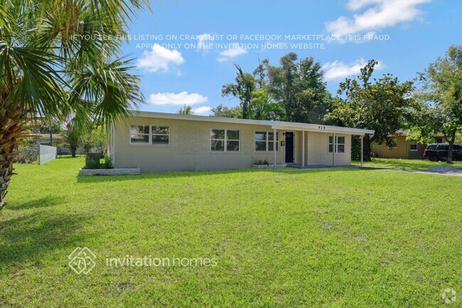 Building Photo - 929 W Lake Mann Dr Rental