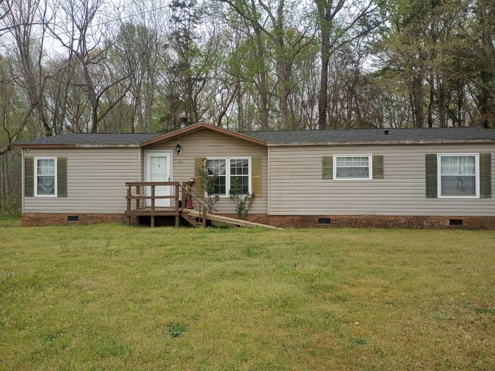 Photo - 1082 State Rd S-30-77 House