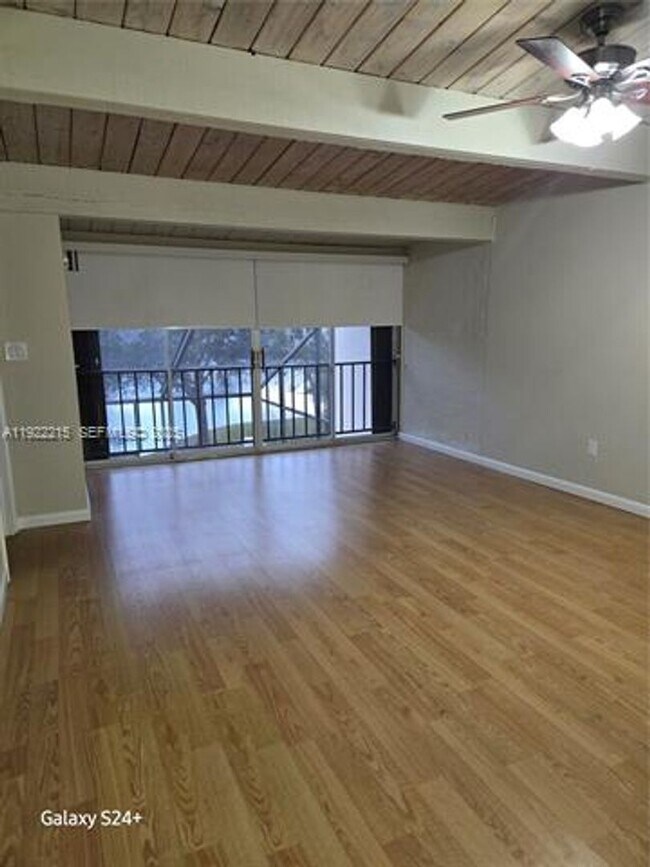 Photo - 7601 SW 105th Ave