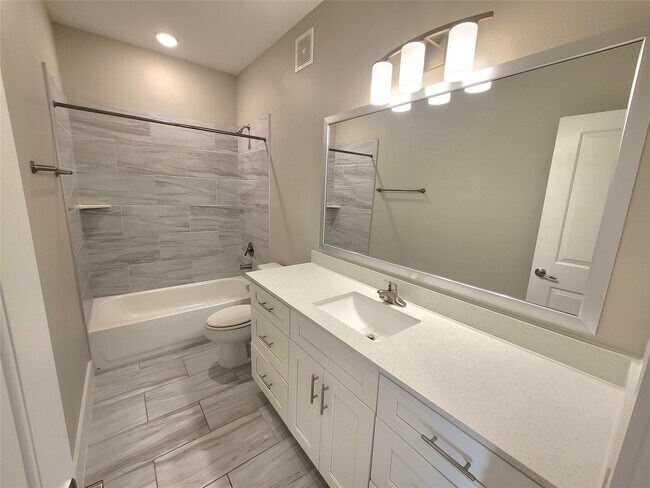 Building Photo - 1720 Crestdale Dr Unit 1206 Rental