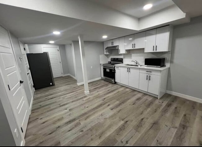 Photo - 3316-3160 160 St SW