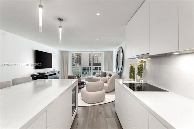 Photo - 2301 Collins Ave Unidad 2301 Collins Ave # 902