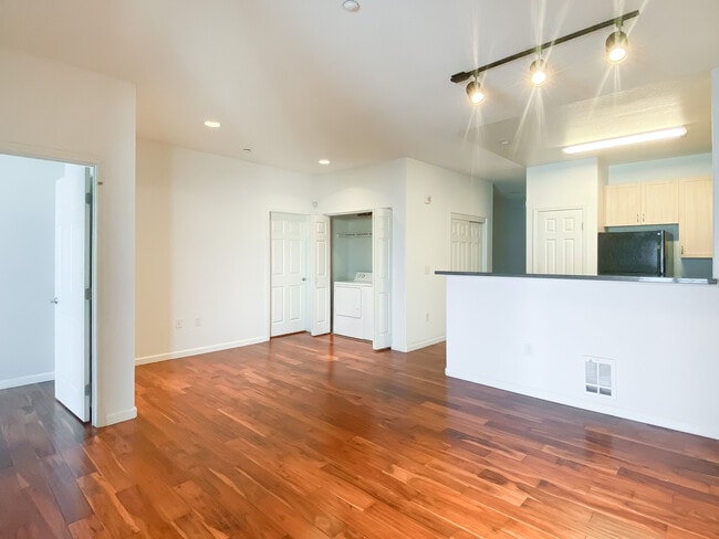 Photo - 1121 40th St Townhome