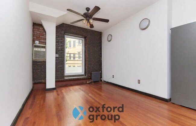 Building Photo - 4 bedroom in NEW YORK NY 10009 Unit 5 Rental