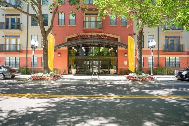 Building Photo - 911 N Orange Ave Unit 248