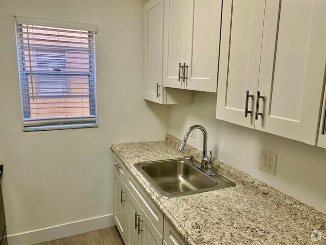 Building Photo - 650 SW 2nd Ave Unit 253 Rental