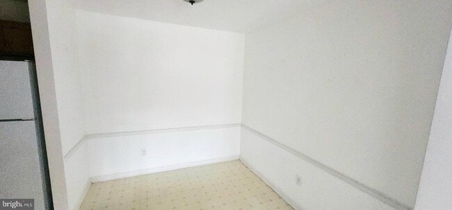 Photo - 1864 Gibson Rd