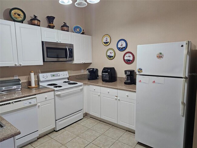 Photo - 8815 Grand Palms Cir Unidad B