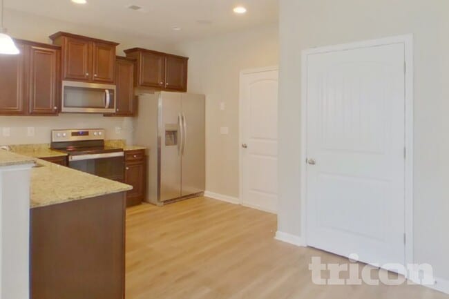 Photo - 356 Dawsons Park Dr