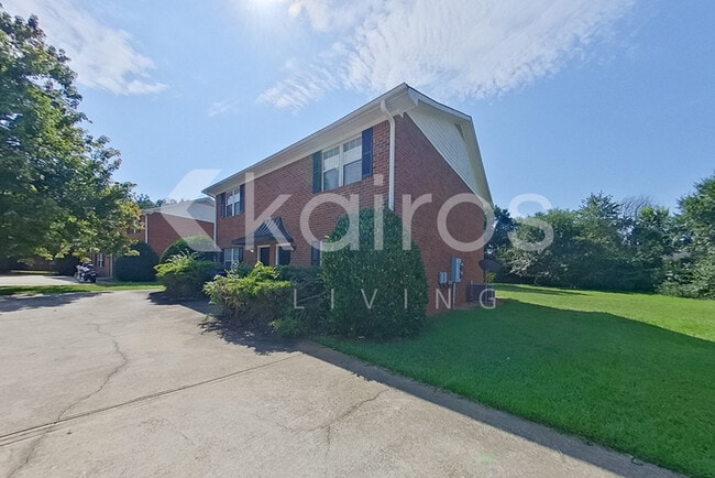 Photo - 160 Deer Pkwy