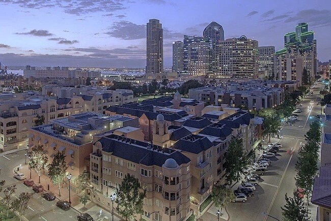 Photo - 620 State St Unidad 415