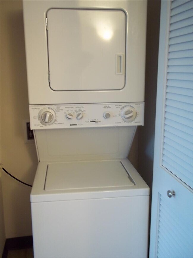 Photo - 111 N Ashley St Unit 613