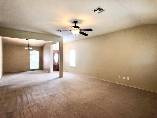 Photo - 2141 Pearson Way