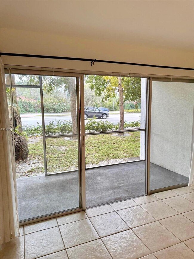 Photo - 4205 N University Dr Unit 111