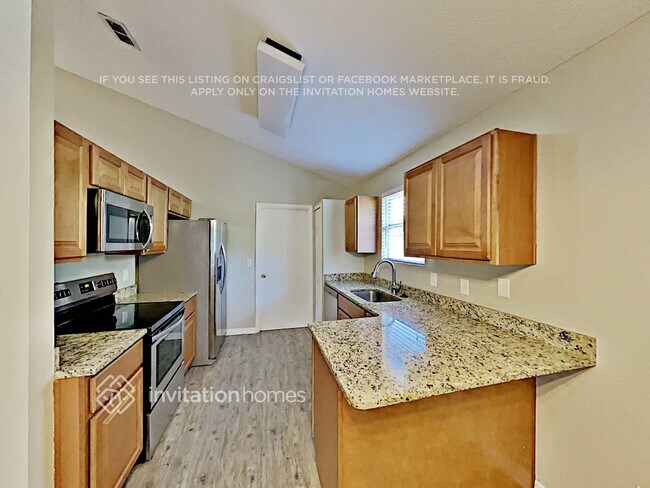 Photo - 577 Remington Oak Dr