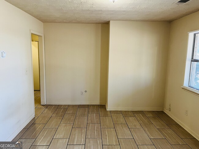 Photo - 4120 Midway Rd