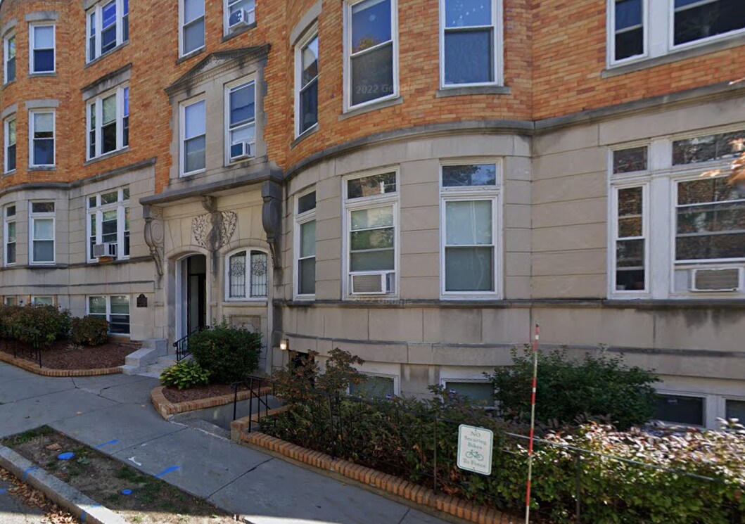 Photo - 17 Fairbanks St