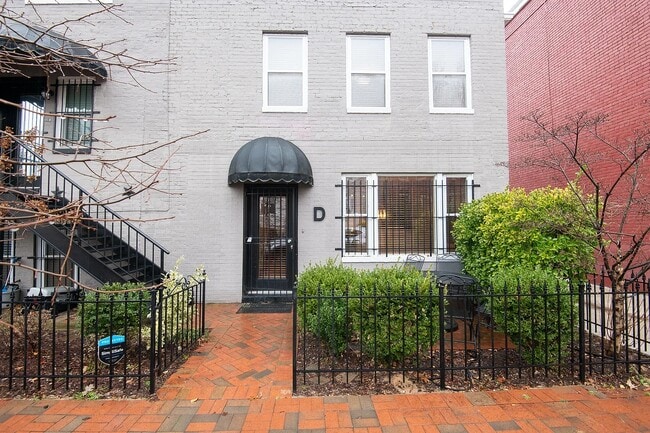Photo - 1708 9th St NW House