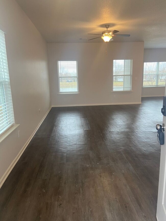 Photo - PRE-LEASING NOW — Modern 3-Bedroom | 2.5-Bath Living in Spring Hill