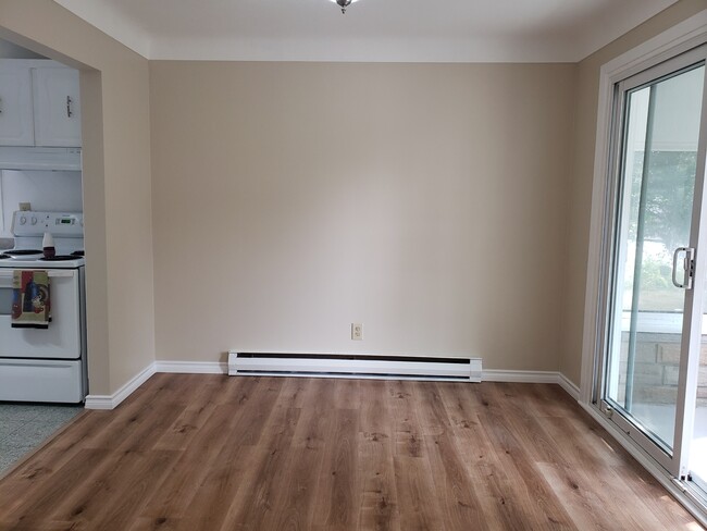 Photo - 365 Weller Ave Unité 2