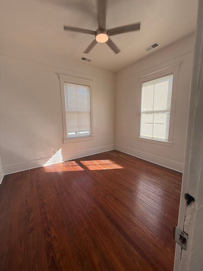 Photo - 1520-1522 Jefferson St Unit 1522 Jefferson St