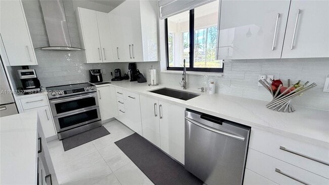 Photo - 1392 Canary Island Dr