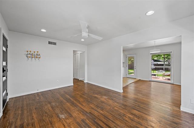 Photo - 11015 Stallcup Dr