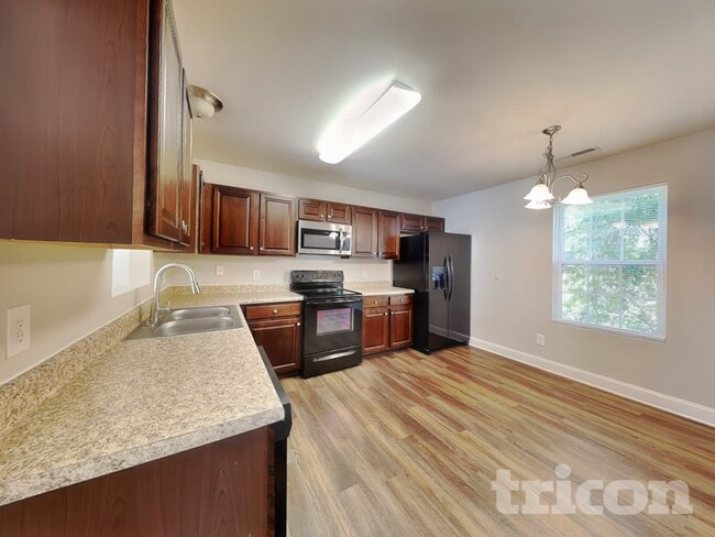 Photo - 239 Morning Dew Dr