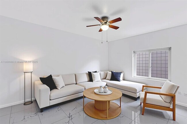 Building Photo - 215 30th St Unit 6 Rental