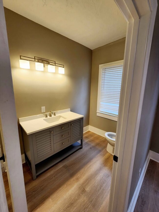 Photo - 1921 Pearl Pl Unit One