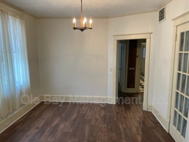 7 S Monterey St Unit 1