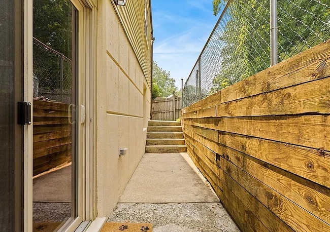 Photo - 15202 Bernita Dr