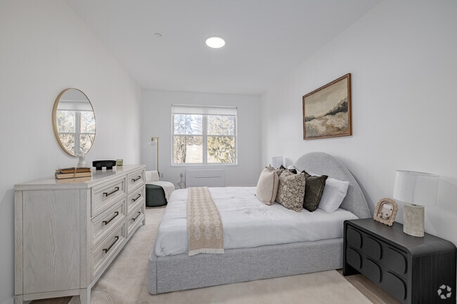 2BR, 2BA - 1,098SF - Primary Bedroom