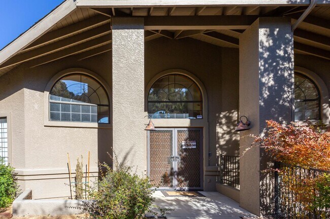 Photo - 1109 Northwood Loop