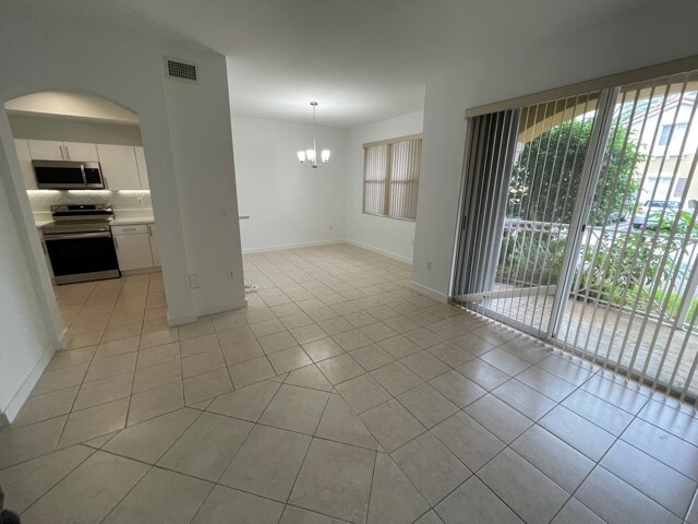 Photo - 8906 W Flagler St Condominio Unidad 113