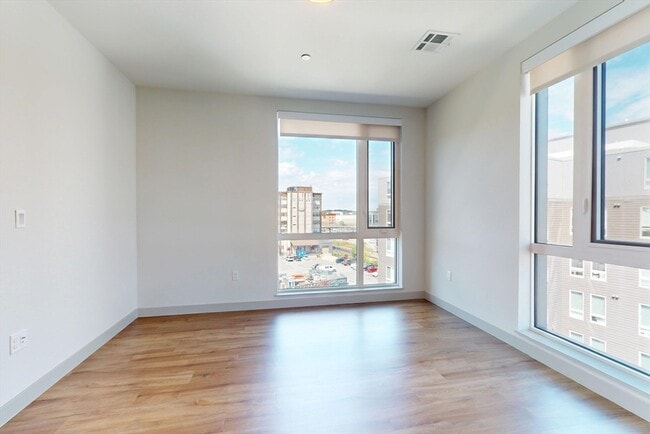 Photo - 80 Rugg Rd Unidad 1311