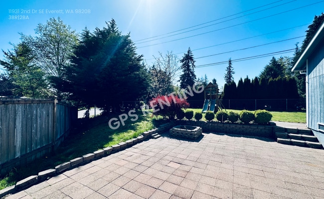 Photo - 11931 2nd Dr SE