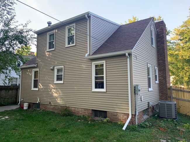 Photo - 2902 Wood Street