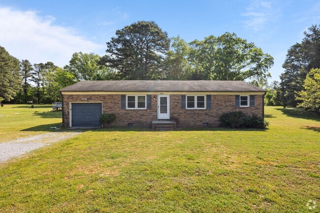 Building Photo - 6560 Benns Church Blvd Rental