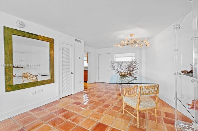 Photo - 1881 Washington Ave Unit 16E