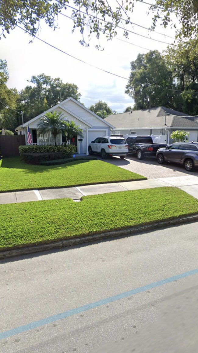 Photo - 426 E Harding St