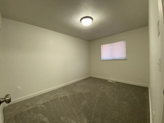 Photo - 3bed, 1bath, 1,000sq.ft. single car garage home - Emmett