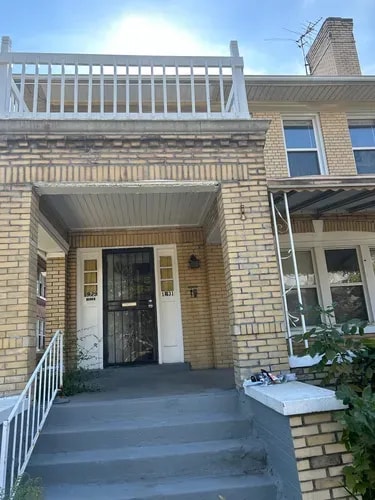 Building Photo - 1929 Calvert Ave