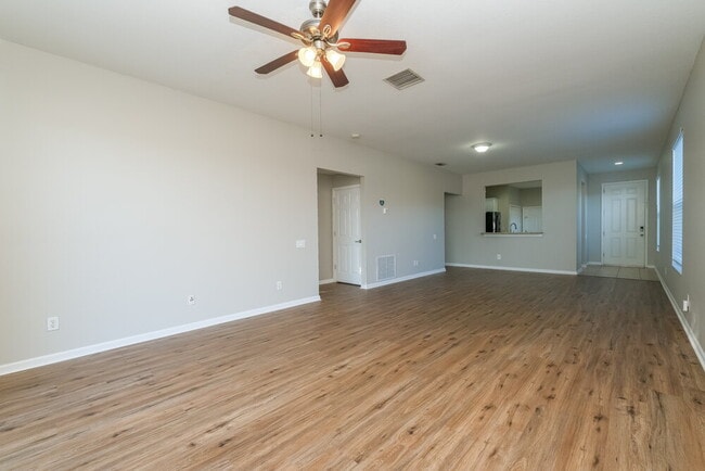 Photo - 14719 Wake Robin Dr