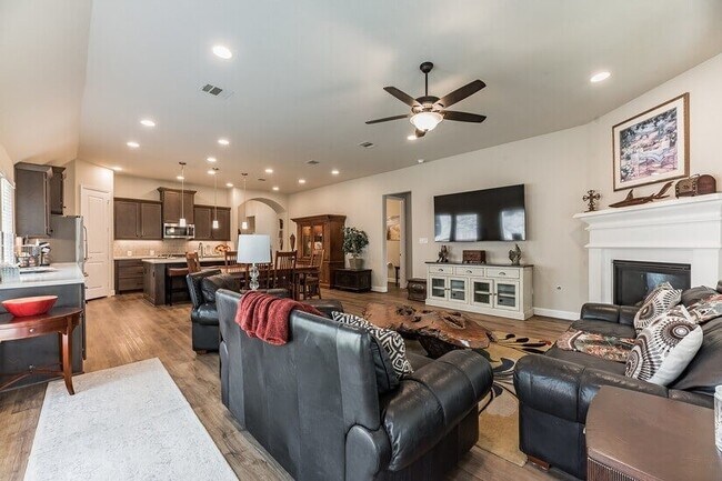 Photo - 338 Mistletoe Ridge Ct