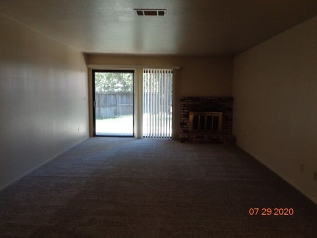 Photo - 796 Marshall Rd