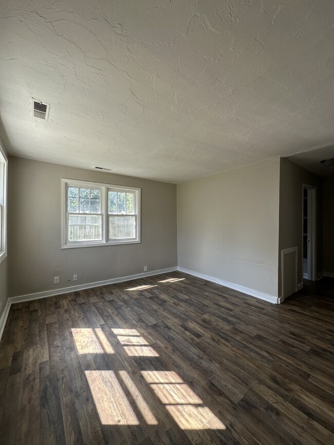 Photo - 3411 Burton Pl