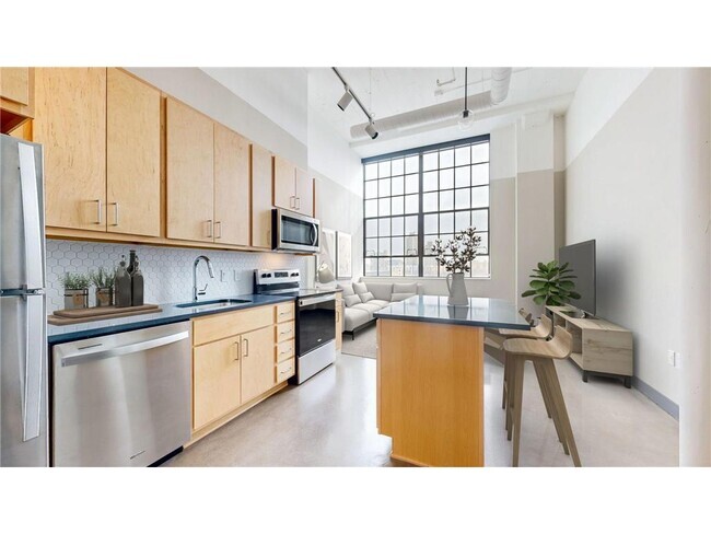 Building Photo - 1010 S 7th St Unit 325 Rental